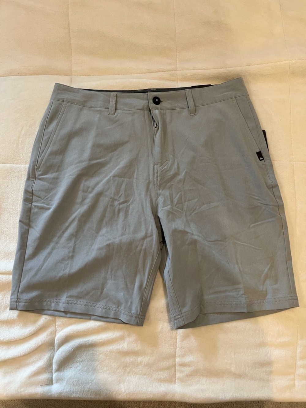 Quiksilver Men's Light Gray Flat Front Shorts
